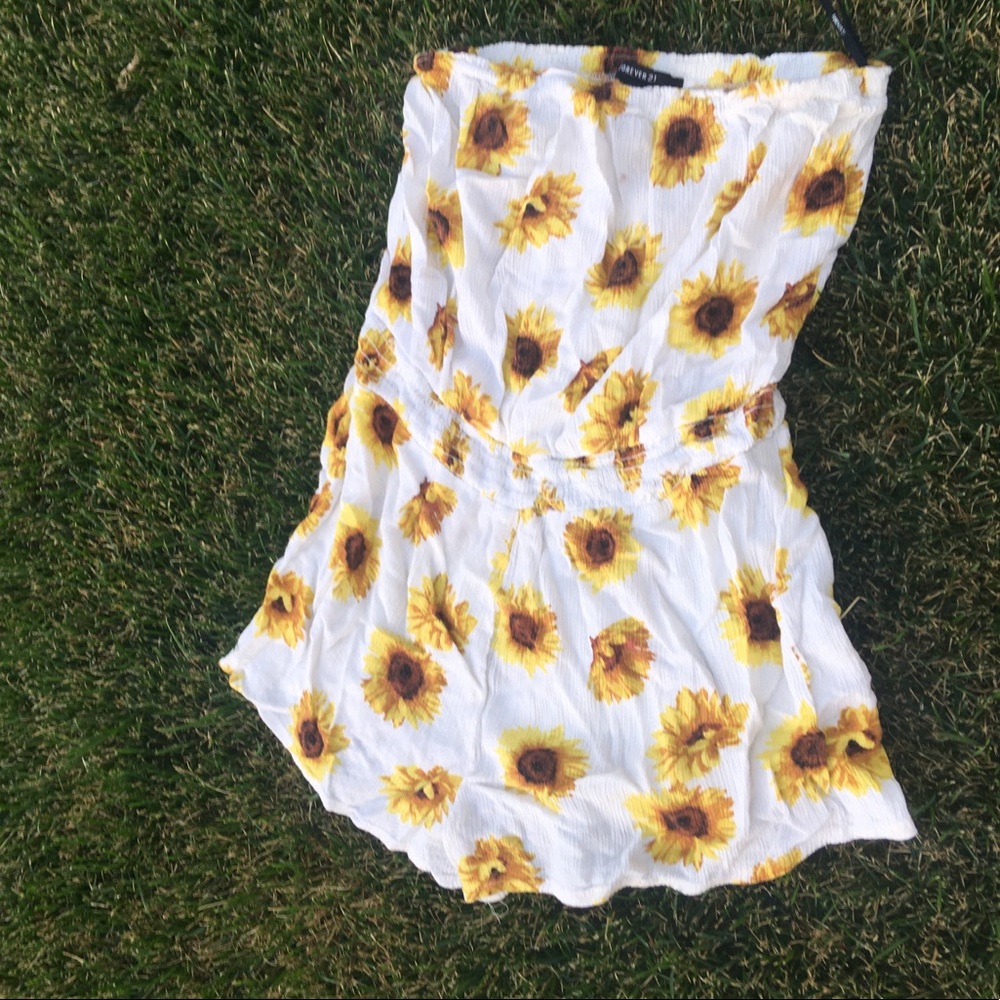 Strapless sunflower romper - Picture 4 of 5